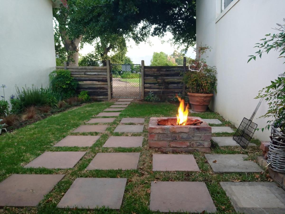 Olive And Vine Farm Cottage Franschhoek Exterior photo